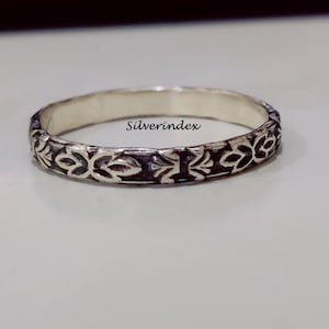 Silver Floral Band, Minimal Band Ring, Simple Ring, Floral Ring, Wedding Band, Stacking Ring, Floral Pattern Ring, Vintage Inspired Ring