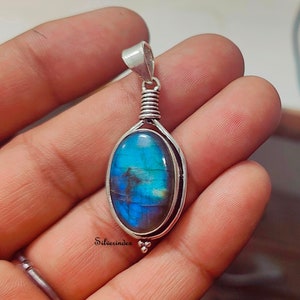 Labradorite Pendant, 925 Sterling Silver Labradorite Necklace, Blue Gemstone Pendant, Oval Shape Necklace, Designer Necklace, Gift Jewelry