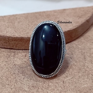 Handgemaakte ovale ring van zwarte onyx, band 925 sterlingzilver