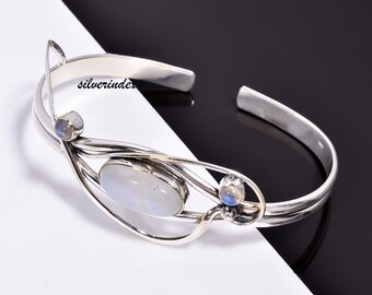 調節可能なレインボームーンストーンカフバングル、スターリング