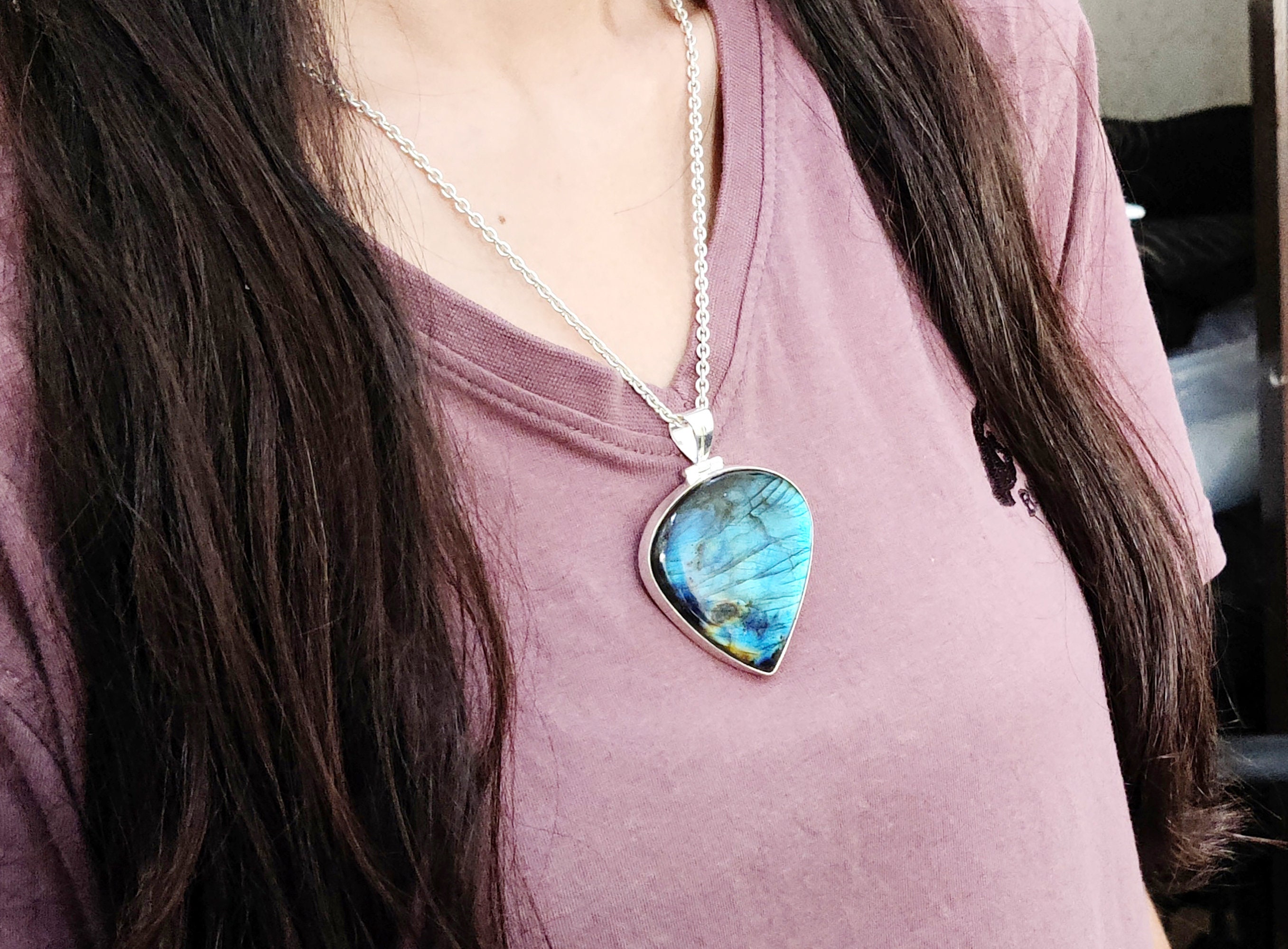 ラブラドライトペンダントネックレス、スターリングシルバー、ブルー