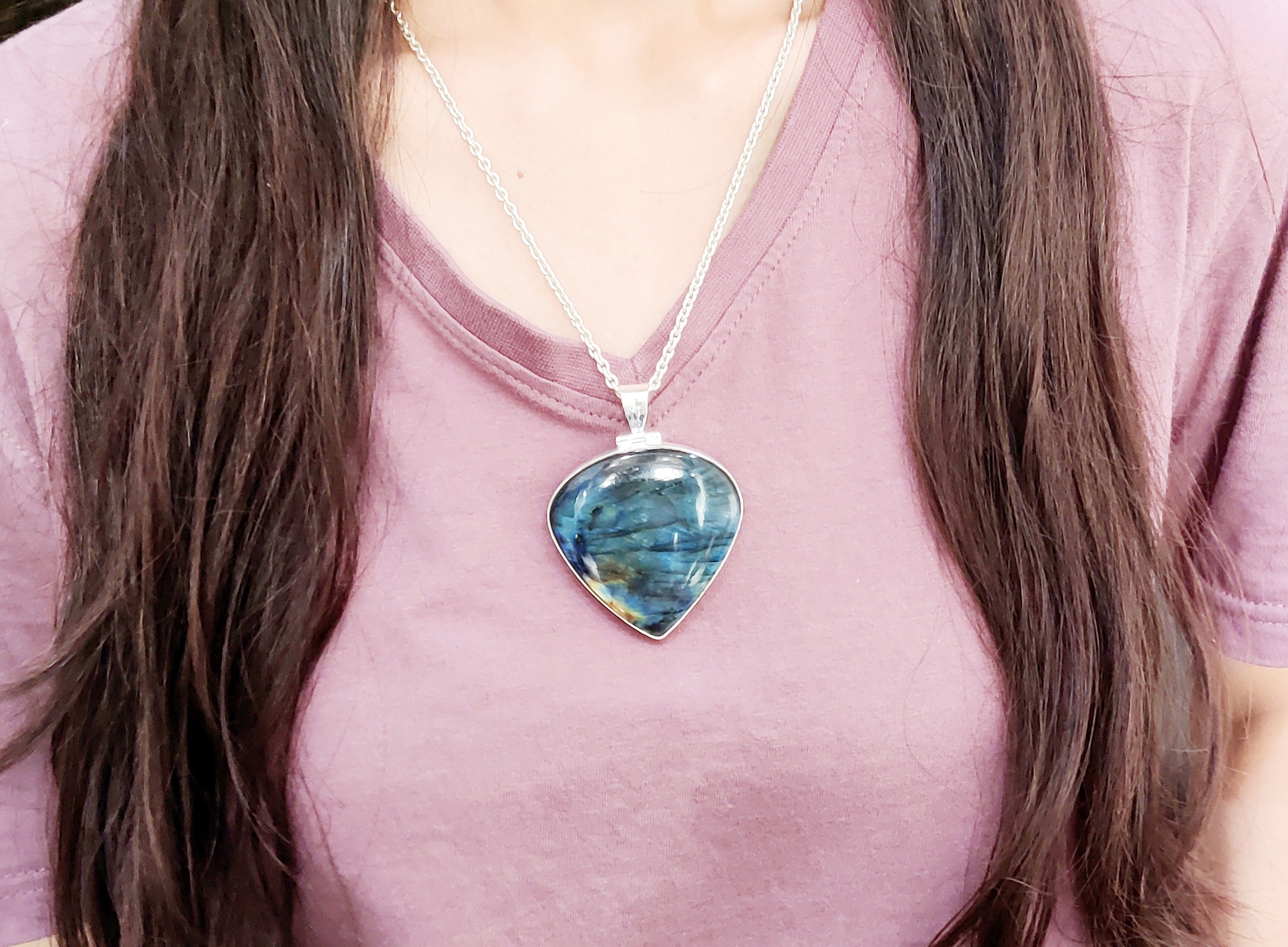 ラブラドライトペンダントネックレス、スターリングシルバー、ブルー