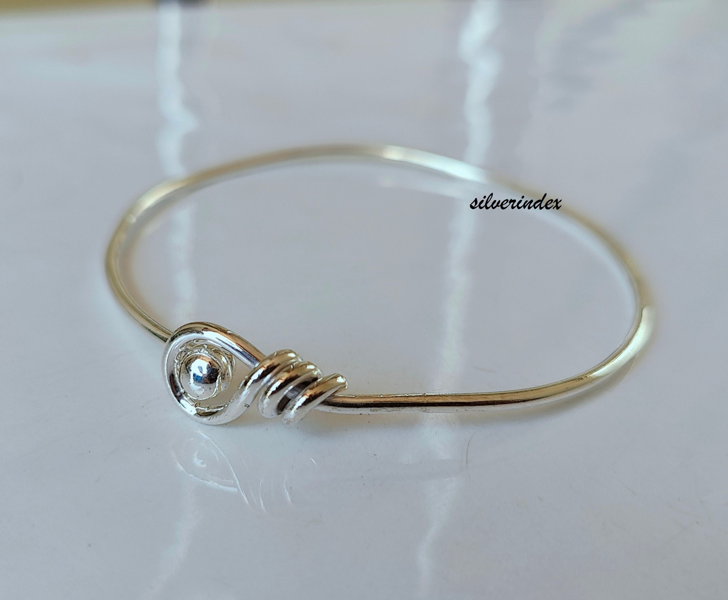 お歳暮・冬ギフト特集2025 Ball Knot 925 Sterling Silver Handmade Bangle, Thin Bangle アクセサリー