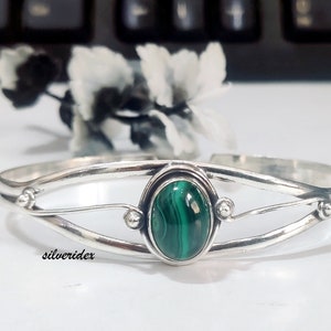 Malachiet 925 sterlingzilveren armband, handgemaakte armband, edelsteenarmband, groene malachietarmband, ovale armband, vrouw sieraden cadeau-item.