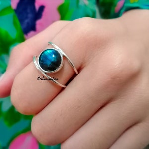 Labradorite  Ring, Band Ring, 925 Sterling Silver, Handmade Ring, Blue Stone Ring, Gemstone Ring, Women Ring, Gift For Her