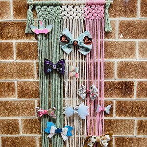 Macrame Bow Rack, Boho Bow Holder, Baby Girl Nursery Decor, Macrame Hair Bow Holder, Nursery Wall Decor for Girls, Boho Baby Hair Organizer