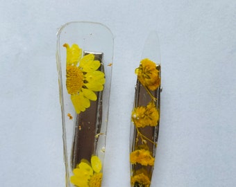 Yellow Flower Resin Clips/ Resin Hair Accessories/ Pressed Flowers