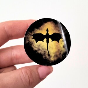 Fourth Wing inspired Dragon Sticker, Iron Flame Kindle Decor, Romantasy Merch (4.5cm) image 2