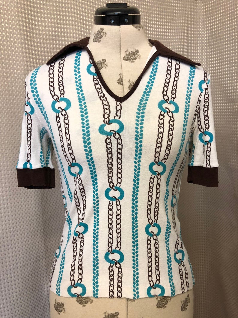 1970s St Michaels vintage chocolate and turquoise chain pattern t-shirt with collar image 3