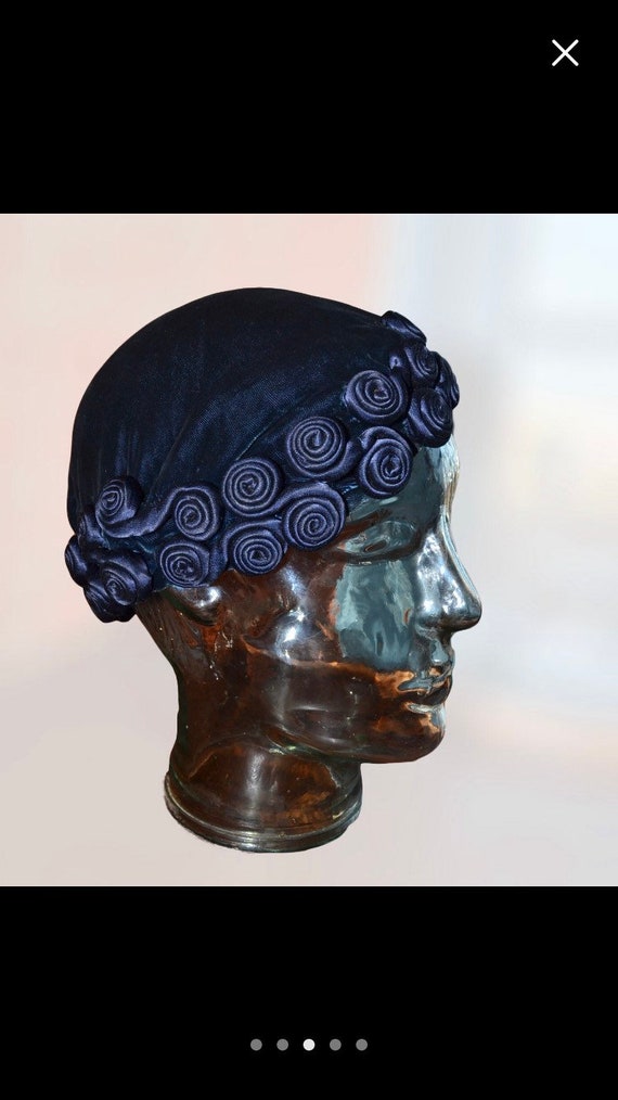 1930s vintage dark blue silk velvet cap