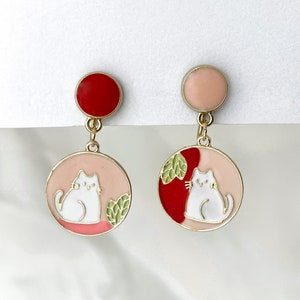 Mismatched cat clip on earrings, Cat lover dangle clip on earrings, Hand painted cat jewellery