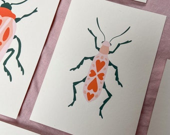Love bug kever illustratie mini print (A6) ansichtkaart, Valentijnsdag, galentines, schattige muurkunst, kinderkamer, kinderkamer, bug, home decor