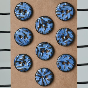18 mm ceramic buttons blue/brown lace