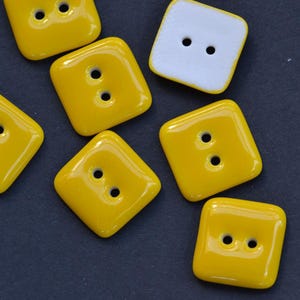 16 mm porcelain buttons yellow