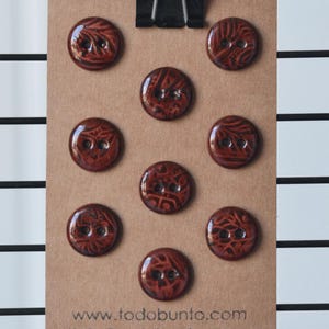 9pcs. 15-16 mm ceramic buttons cinnabar