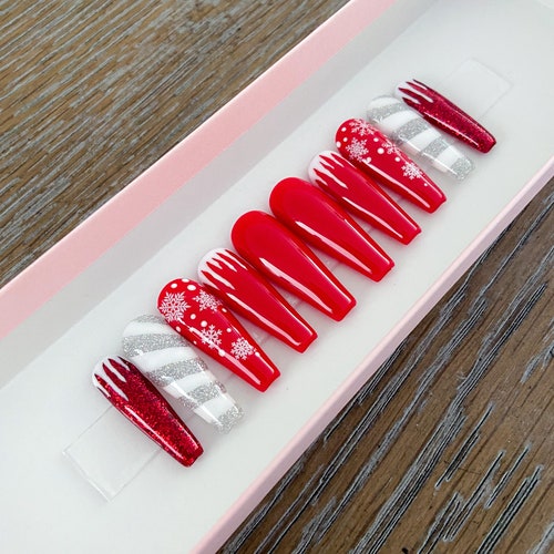 Christmas Wreath Press on Nails Christmas Nails Noel Press Etsy Christmas Nail Press On