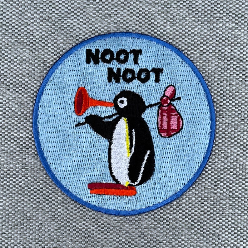 Urbanski Patch süßer Pingu Noot Noot zum Aufbügeln 7,4 x 7,4 cm Aufnäher Applikation Bügelbild Bild 1