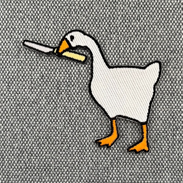 Urbanski Patch Goose with knife angry Goose for ironing 8 x 8 cm | Patch Application Ironing Image