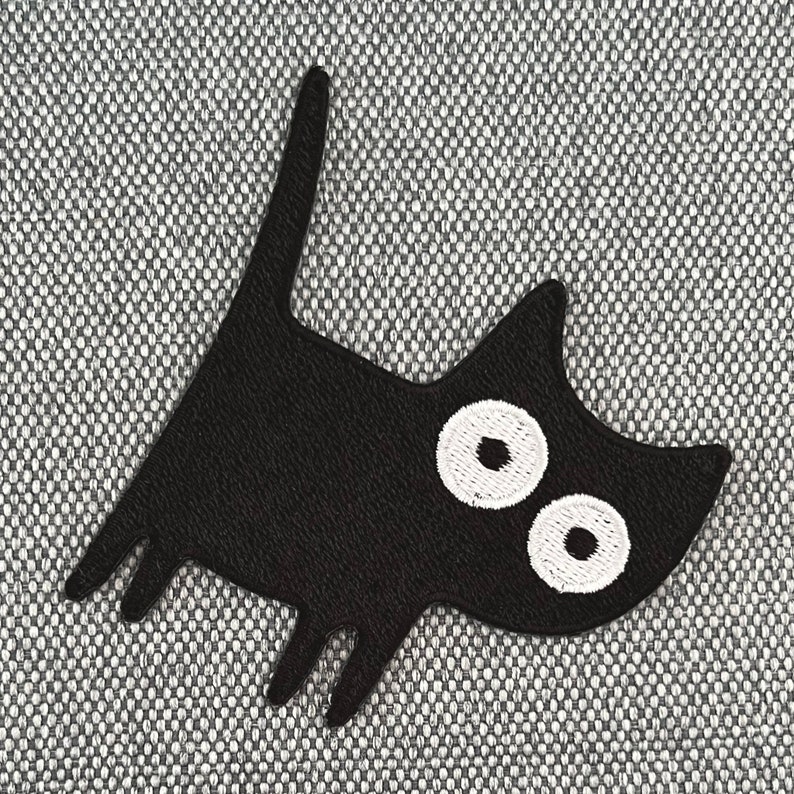 Urbanski Patch schwarze Katze mit aufgestelltem Schwanz zum Aufbügeln 7 x 6,5 cm Aufnäher Applikation Bügelbild Bild 2