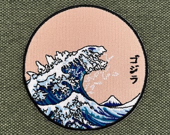 Urbanski Patch Godzilla and the Great Wave of Kanagawa (rund) zum Aufbügeln 8,5 x 8,5 cm | Aufnäher Applikation Bügelbild