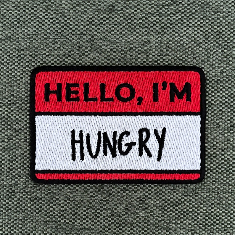 Urbanski Patch Hello I'm Hungry Schild zum Aufbügeln 5,5 x 8,1 cm Aufnäher Applikation Bügelbild Bild 1