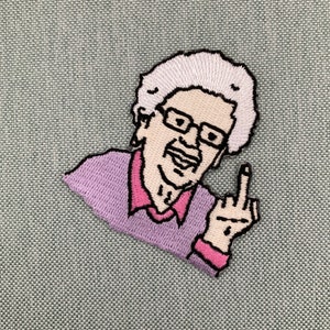 Urbanski Patch funny grandma shows fingers to iron 6.5 x 6 cm Patch Application Ironing Image image 3