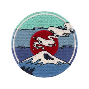 Parche Urbanski Monte Fuji Volcán japonés con sol rojo para planchar 9 x 9 cm | Imagen termoadhesiva de aplicación de parche