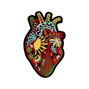 Urbanski Patch anatomisches Herz mit buntem Muster zum Aufbügeln 10 x 6 cm | Aufnäher Applikation Bügelbild