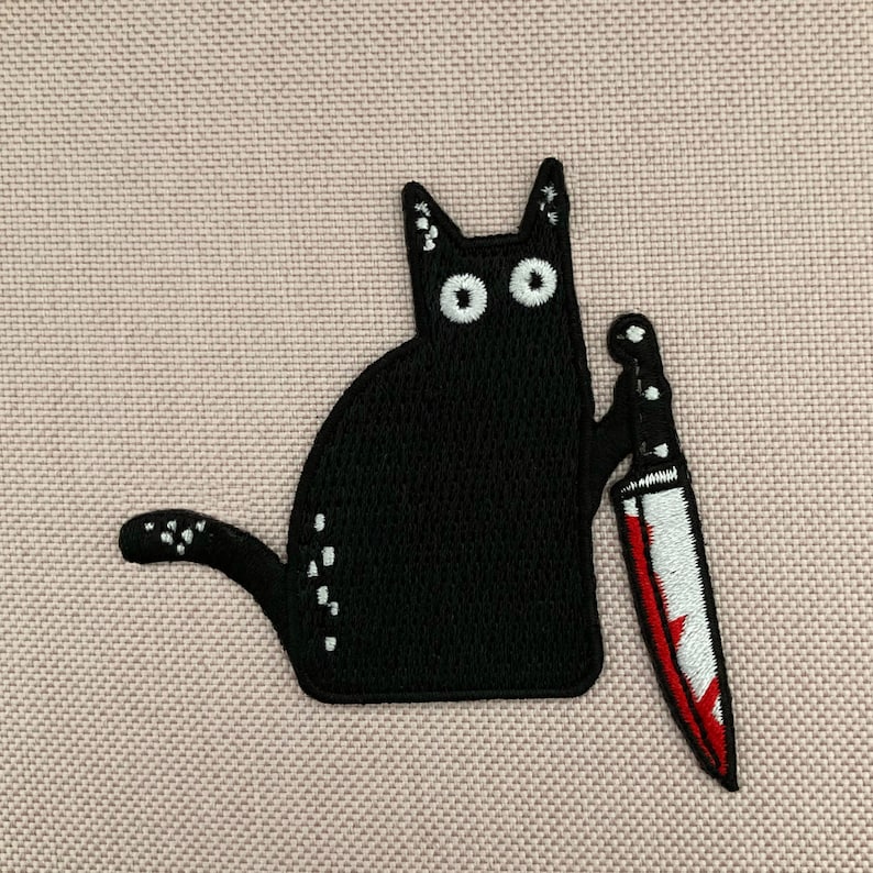 Urbanski Patch verrückte schwarze Katze mit Messer zum Aufbügeln 7 x 7 cm Aufnäher Applikation Bügelbild Bild 1