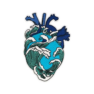 Patch Urbanski mare oceano onda blu cuore anatomico da stirare 10 x 7 cm | Immagine termoadesiva dell'applicazione della toppa