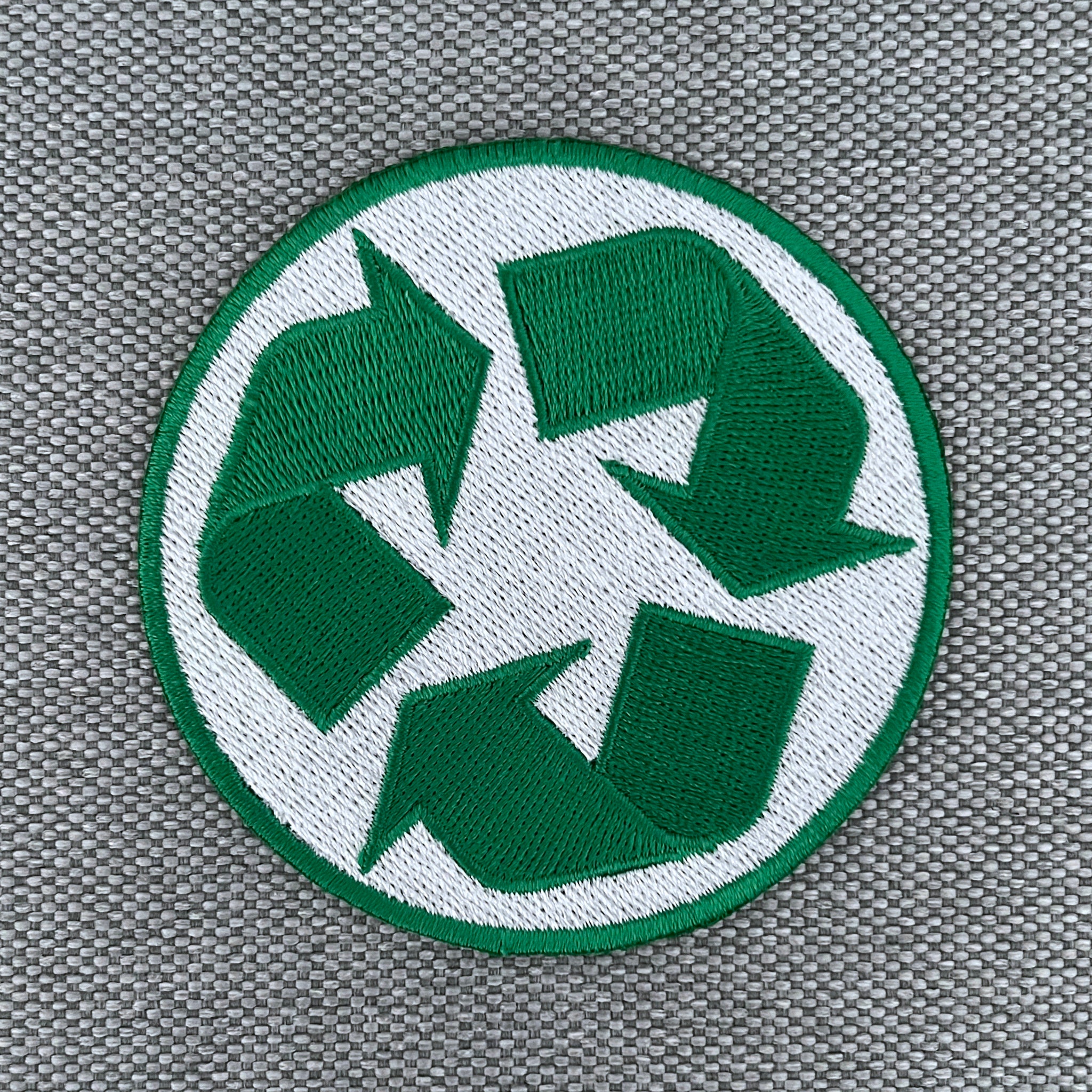 Urbanski Patch Vert Symbole De Recyclage Thermocollant 7,4 X 7,4 Cm