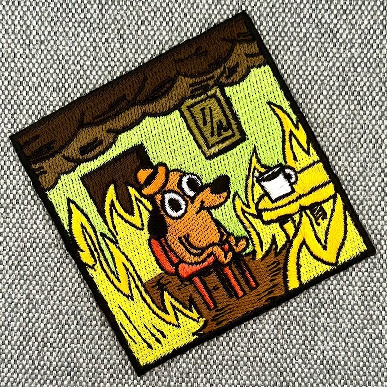 Urbanski Patch chien dans une maison en feu chien dans une maison en feu c'est bien 2 à repasser sur 7,3 x 7,3 cm Application de patch thermocollant image 2