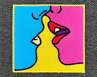 Urbanski Patch Kissing Women Kissing Women Pop Art to iron on 7.4 x 7.8 cm | Patch application iron-on image