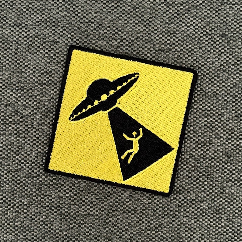 Urbanski Patch Pas op voor UFO's geel opstrijkbord 7,4 x 7,4 cm Patch-applicatie opstrijkbare afbeelding afbeelding 3