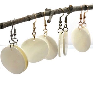 White shell earrings | Natural Shell round pendant earrings |white shell earrings | real shell dangle earrings | white round earrings