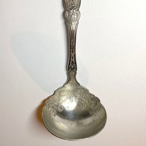 1907 R Wallace oyster ladle