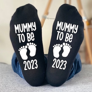 New Mum Gift - &#39;MUMMY TO BE&#39; Expecting Mum Socks, Pregnancy Gift