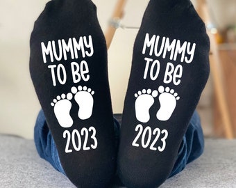 New Mum Gift - 'MUMMY TO BE' Expecting mum Socks, Pregnancy Gift