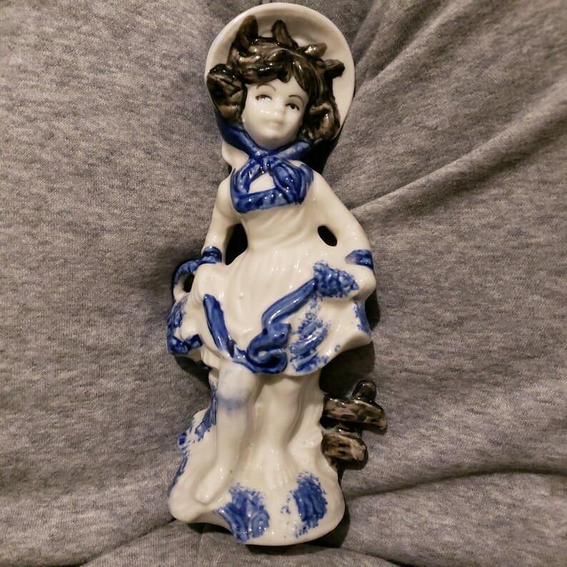 Colonial Vintage porcelain figurines of a colonial Etsy