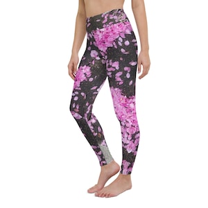 Blossom Petals Heart Yoga Leggings