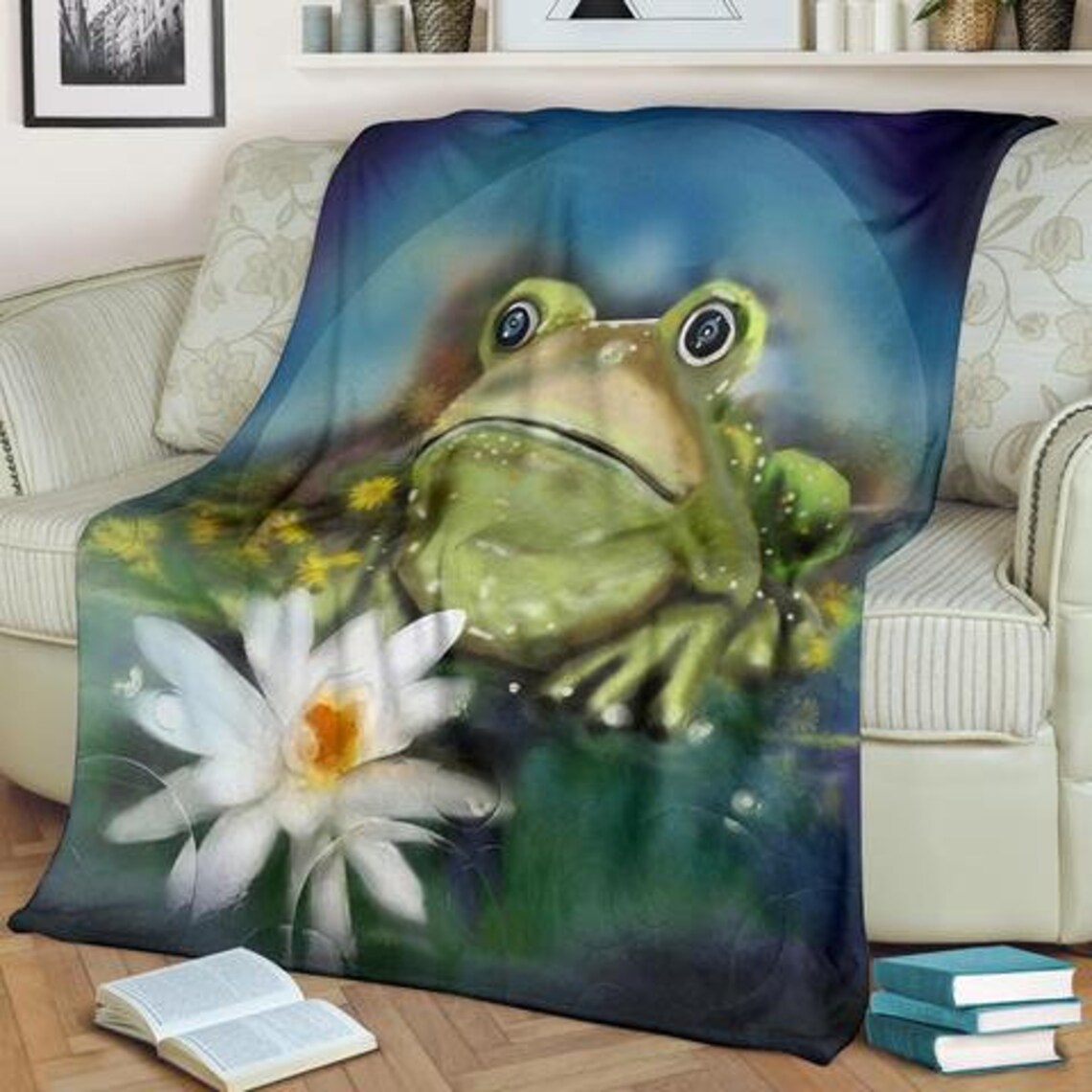 Frog Blanket / Frog Throw Blanket / Frog Fleece Blanket / Frog Etsy