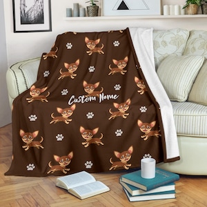 Custom Chihuahua Fleece Blanket: Personalized Dog Throw