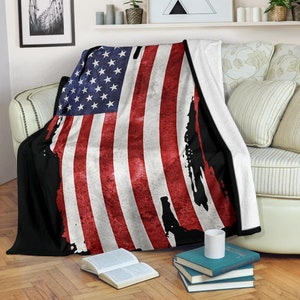 American Flag Fleece Blanket: Cozy USA Throw Blanket