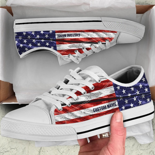 Baskets de nom personnalisé du drapeau des États-Unis / Chaussures basses du drapeau américain / Baskets basses du drapeau des États-Unis / Chaussures d’impression personnalisées du drapeau des États-Unis