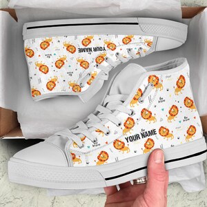 Löwe benutzerdefinierte Name High Top Sneakers / Löwe hohe Spitzen Schuhe / Löwe benutzerdefinierte Print Turnschuhe / Löwe Geschenk