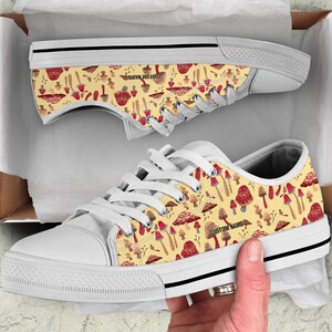 Nom personnalisé baskets champignon / chaussures basses champignon / baskets basses champignon champignon / chaussures baskets imprimées personnalisées champignon / cadeau champignon