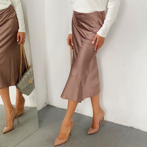 Silk slip skirt French beige elegant skirt Silk slip skirt High waisted skirt midi skirt lightweight skirt