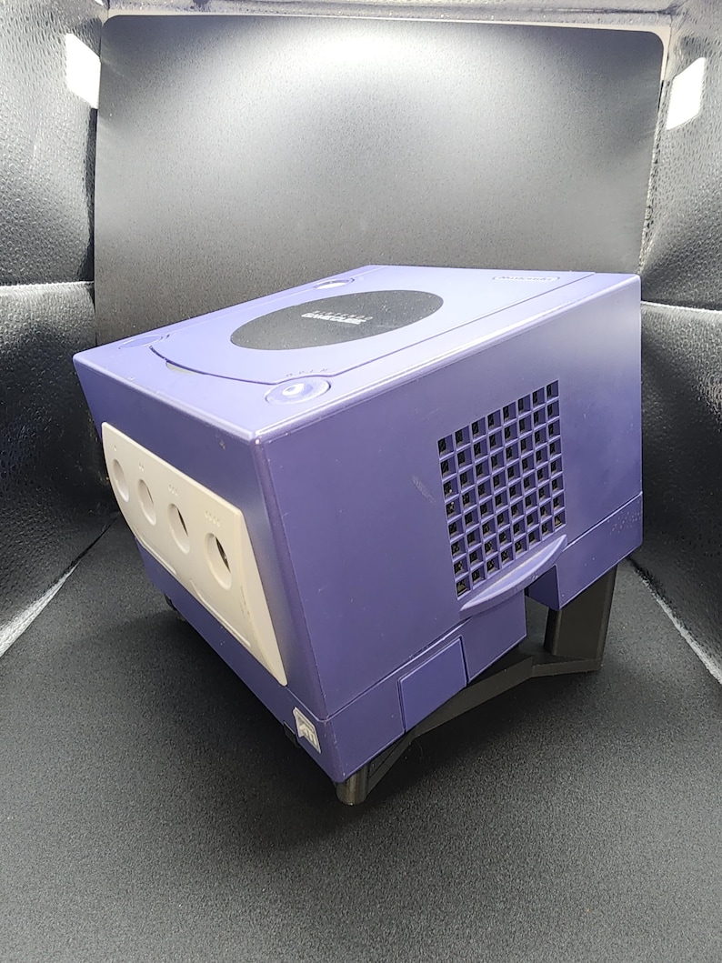 Vertical Gamecube Riser Stand - Custom 3D Printed Gaming Console Mount ...