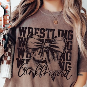 Namorada de luta livre Svg Png, Camiseta de luta livre GF Frente e verso Arquivo de corte Cricut ou designs de sublimação, Download de silhueta de vibrações do dia do jogo