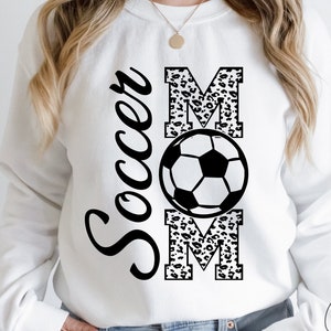 Soccer Mom Svg, Soccer Mama Shirt Design, voetbal Svg-bestanden voor Cricut - gesneden bestand, voetbal Vector Clipart, Leopard Shirt Print downloaden